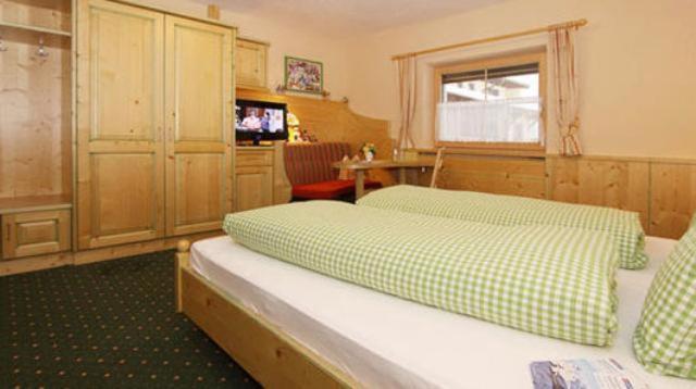 Gaestehaus Veit Fiegl Sölden Rum bild
